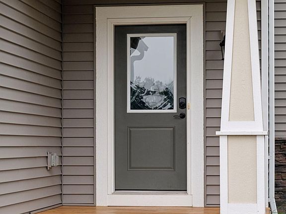 4th image of 13042 Harpers St NE