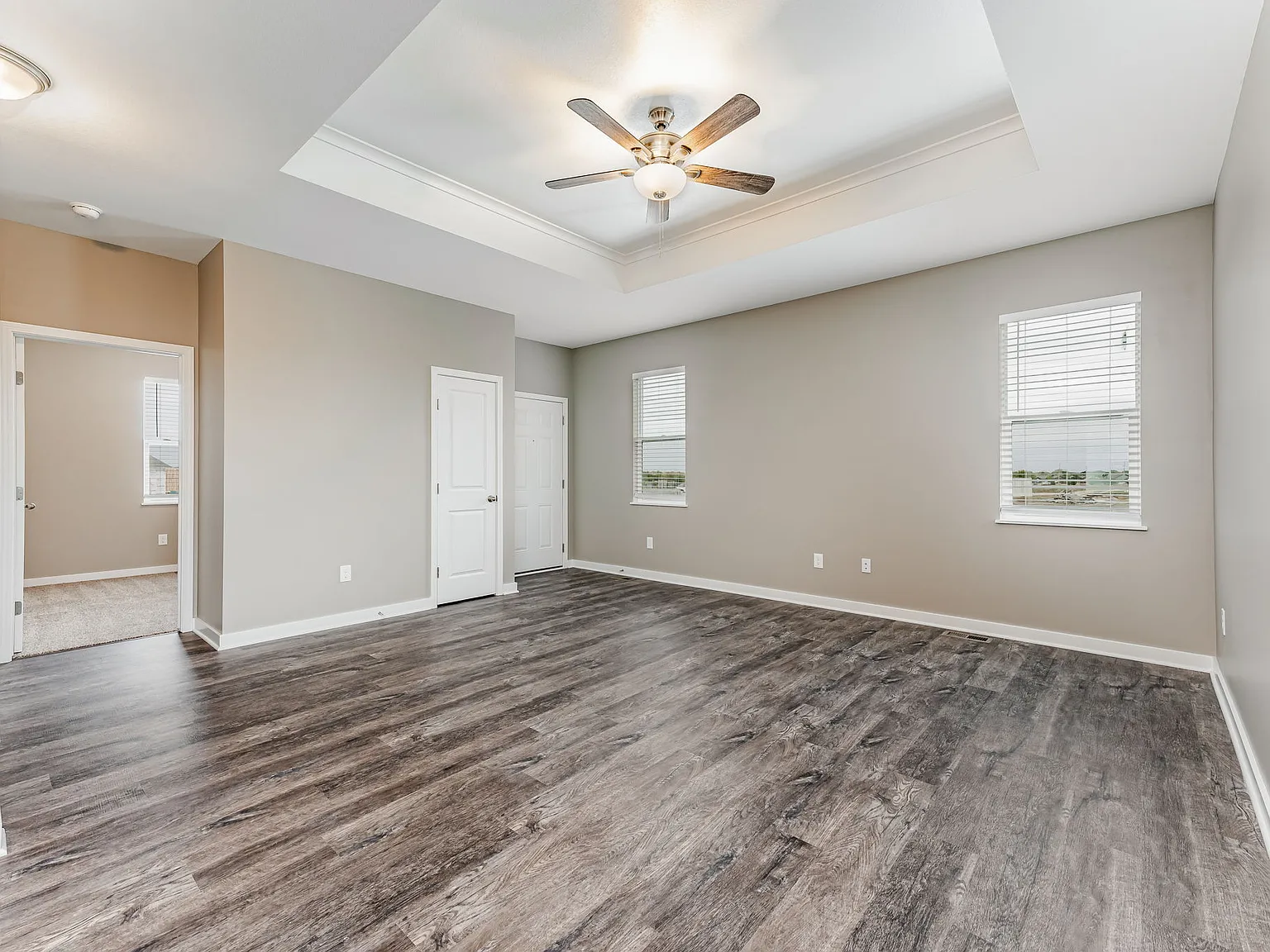3 bed, 1450 sqft, $1,900 — Photo 2