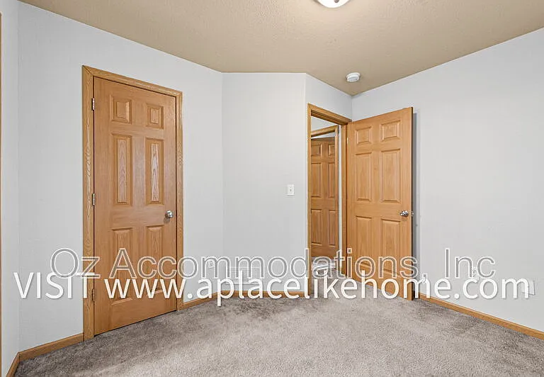3300 N 103rd Pl — Photo 21