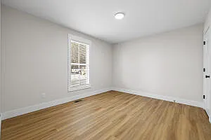 249 Luffman Rd — Photo 17