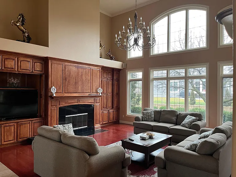 21160 Chancery Ct — Photo 14