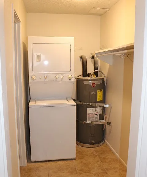3955 Visby Ln — Photo 6