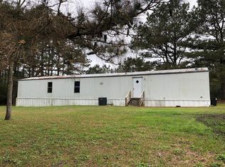 1031 Pinetree Ln, McComb, MS 39648