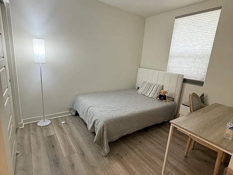 1st floor
- bedroom