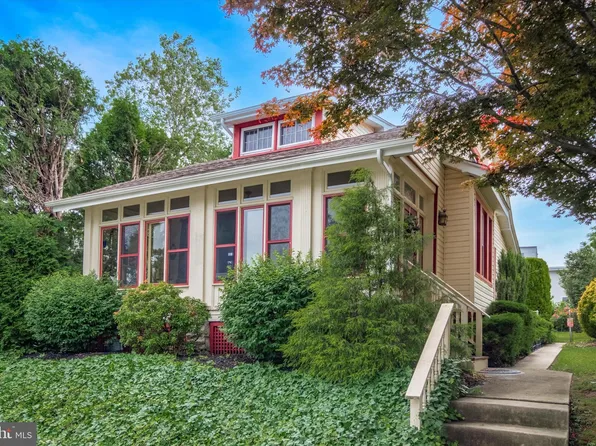 220 Park Ave, Jenkintown, PA 19046