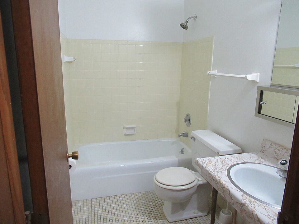 2nd image of 9838 W Fond Du Lac Ave #803949