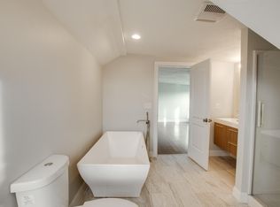 230 Dean St FLOOR 3, Providence, RI 02903