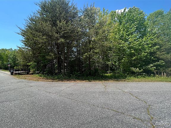 5th image of 4853 33rd Street Ct NE #10