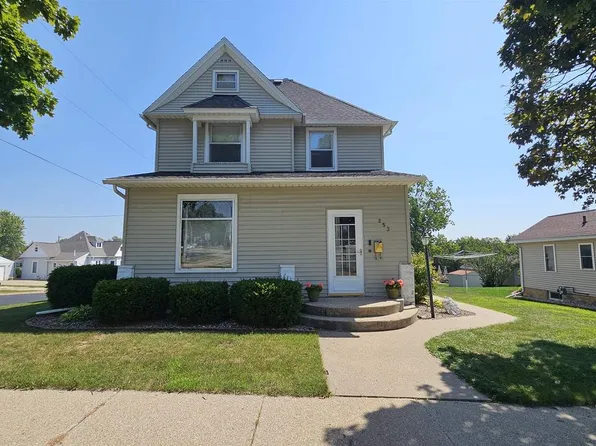 253 North Monroe Street, Lancaster, WI 53813