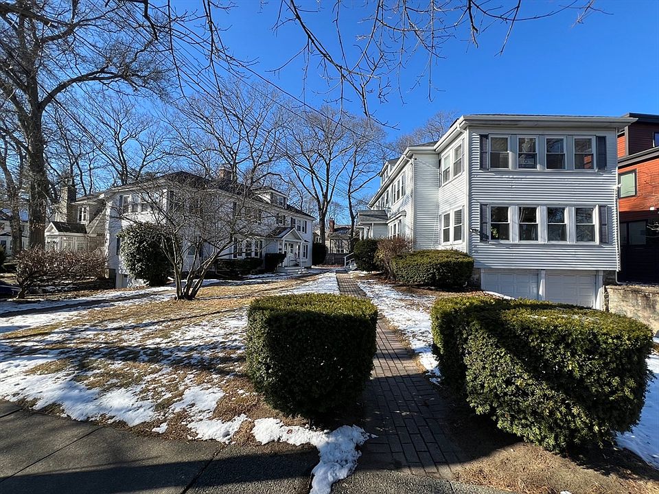 2nd image of 31-33 Cotter Rd