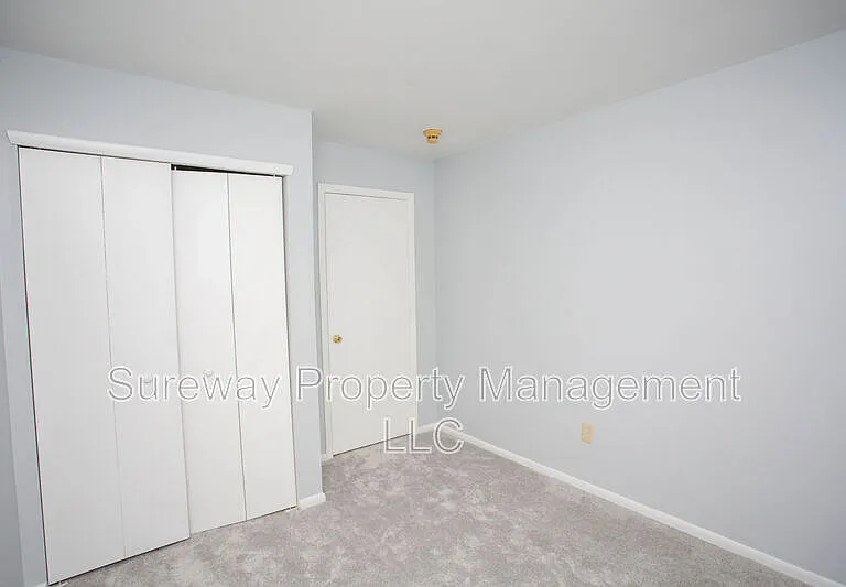 12 Grant Ln — Photo 37