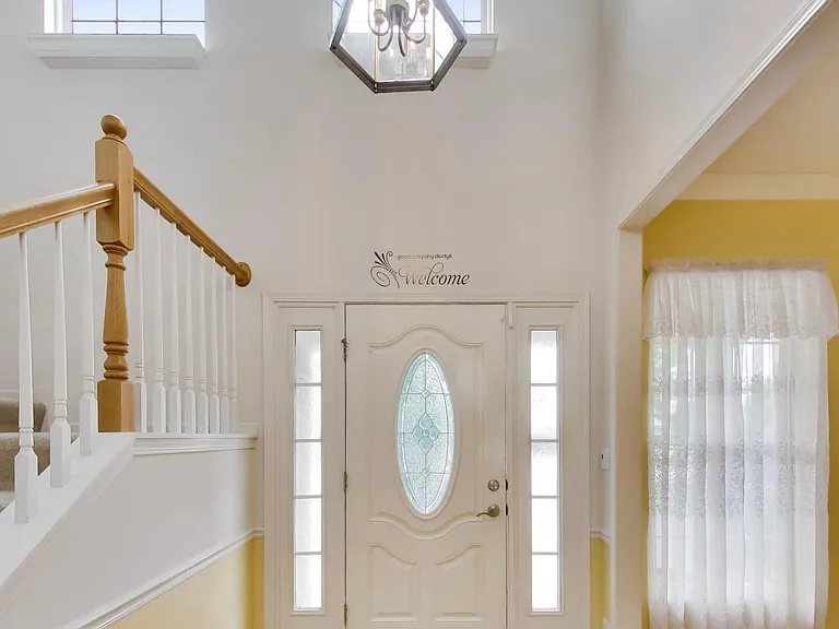 501 Tuscany Dr — Photo 3