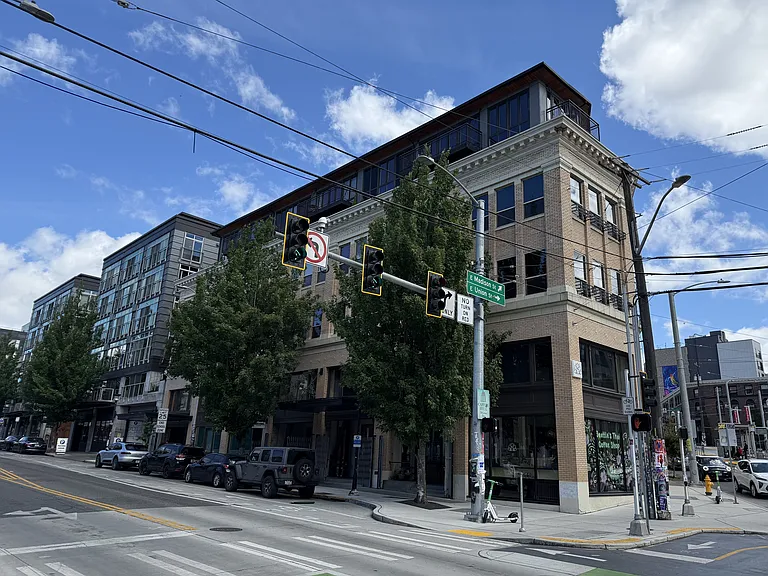 1408 12th Ave #201 — Photo 2