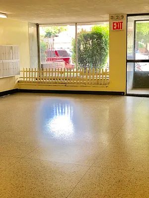 Rented by Smart NY Realty LLC | media 9