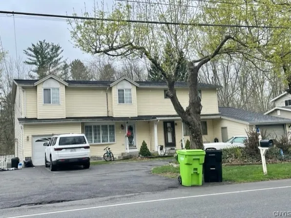 1809 Cold Springs Rd, Liverpool, NY 13090