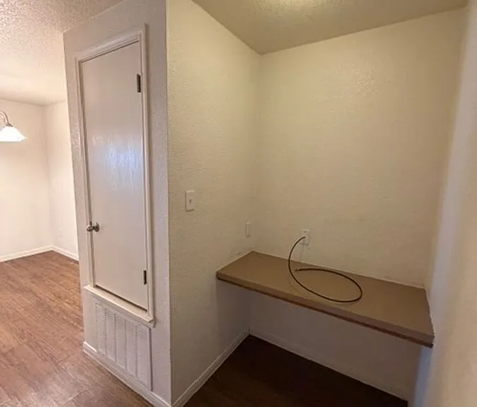 4507 Waterproof Dr #B — Photo 20