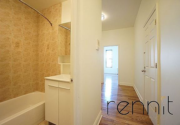 4th image of 218 Mac Dougal St #1A