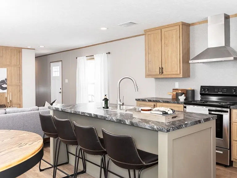 1007 Alexandria Rd SW — Photo 4