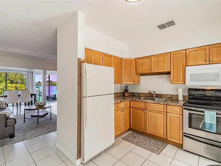 607 Betmor Ln #BEACHCOMBER — Photo 11