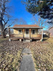117 S Cottonwood St, Emporia, KS, 66801