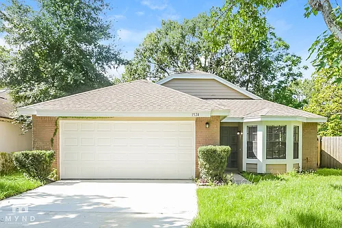 1524 Crosswind Cir Photo 1
