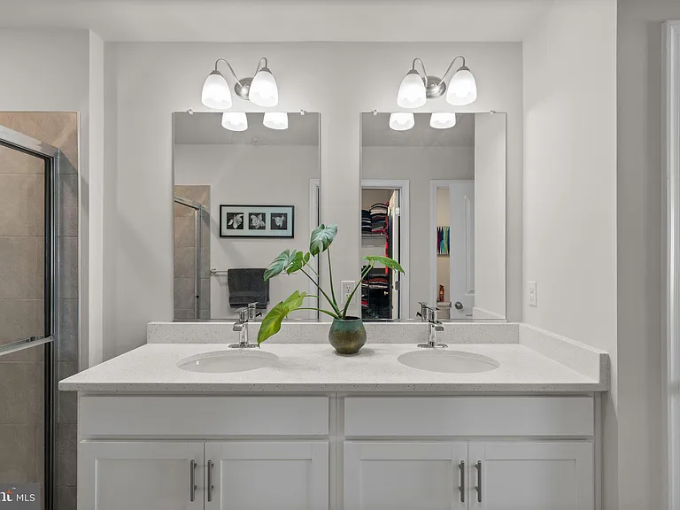 1801 Rankokus Dr — Photo 21