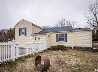 105 W 24th Ave, Coal Valley, IL