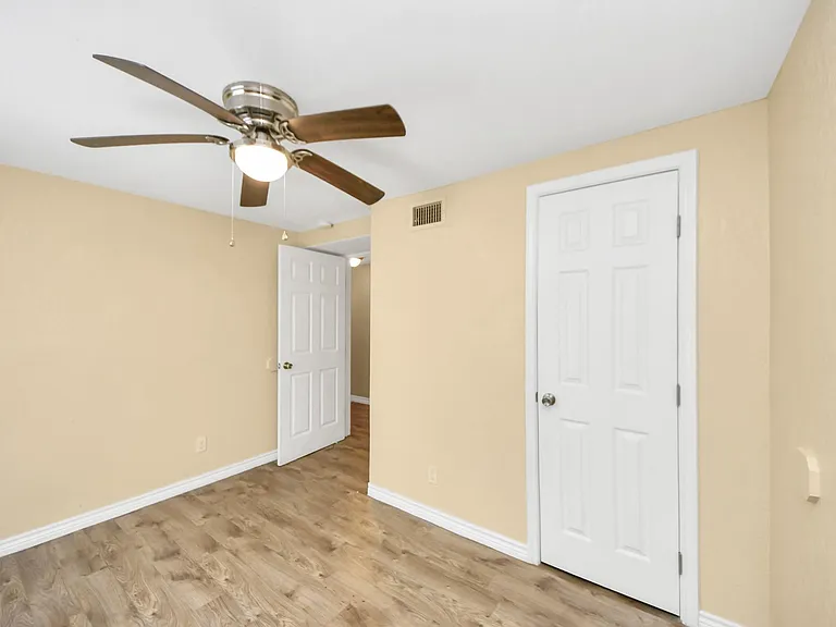 706 Harris Ave #3 — Photo 11