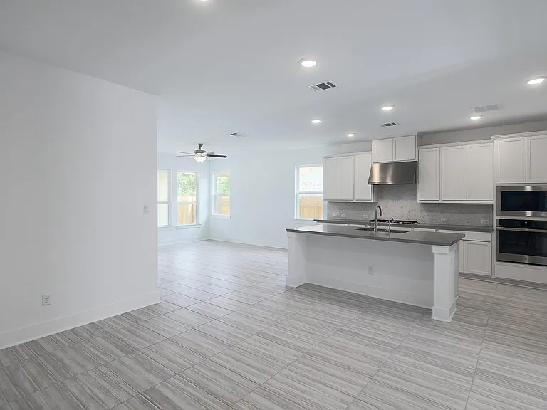 182 Yarbrough Dr — Photo 12