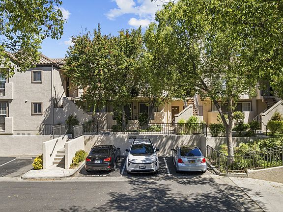 4th image of 24111 Del Monte Dr