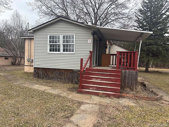 5th image of 1904 Hay Rd