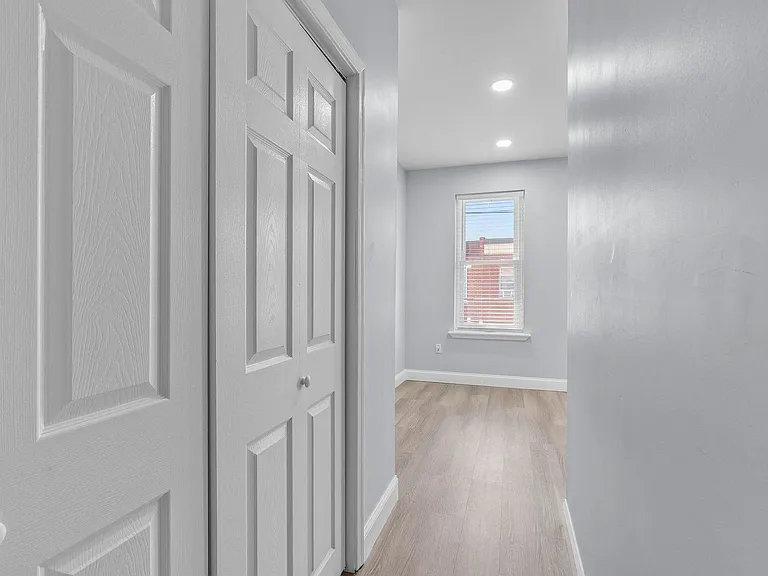 1521 S 19th St — Photo 25