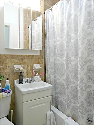 Rented by DSA Realty | media 37