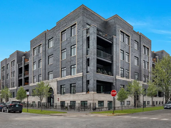 5748 N Hermitage Ave #307, Chicago, IL 60660