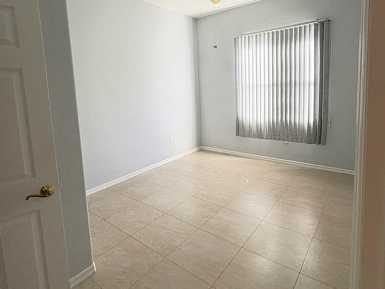 9741 Las Casas Dr — Photo 12