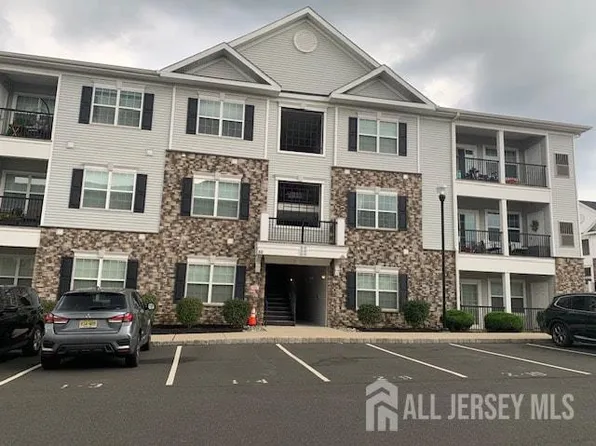 625 Marion Ln, Monroe Township, NJ 08831