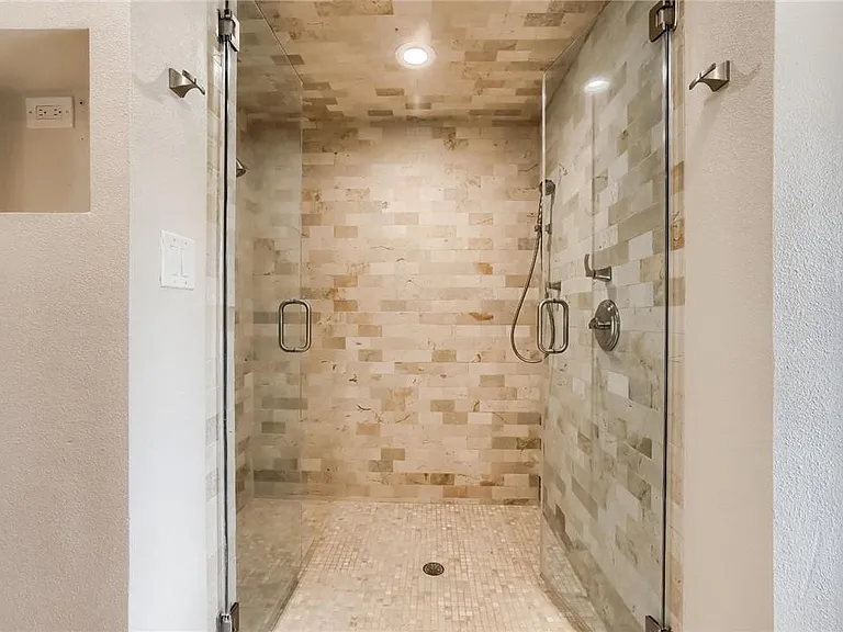 718 Bermuda — Photo 18