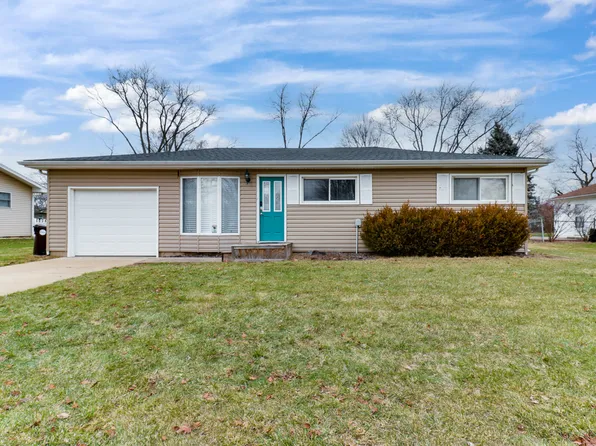 208 Circle Dr, Morton, IL 61550