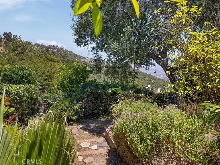3704 Prestwick Dr — Photo 52