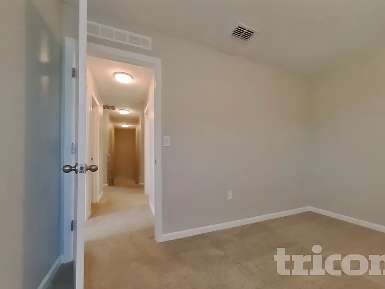 15619 Merlin Ave — Photo 10
