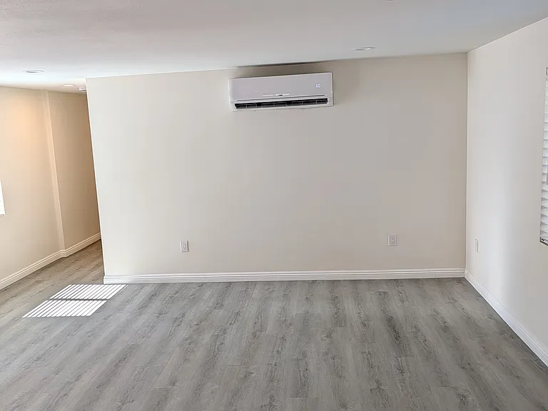 35137 Beech Ave #2 — Photo 5