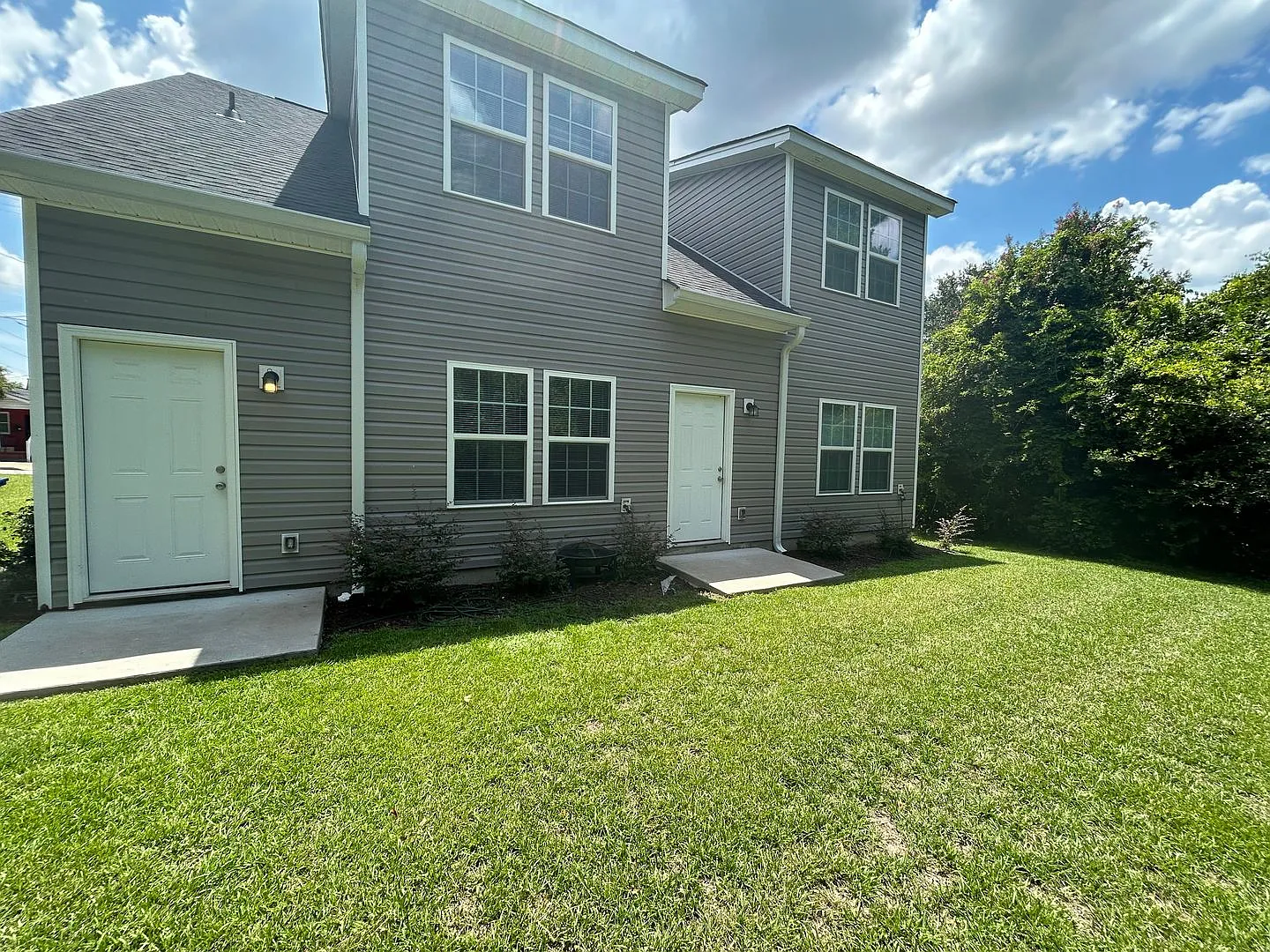 Pre-Leasing For The 20272028 School Year! 3 Bedrooms | 3.5 Bathrooms — Photo 4