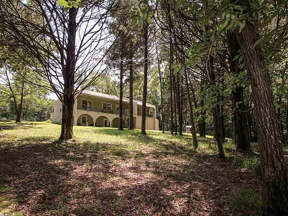 2nd image of 1439 County Road 2510