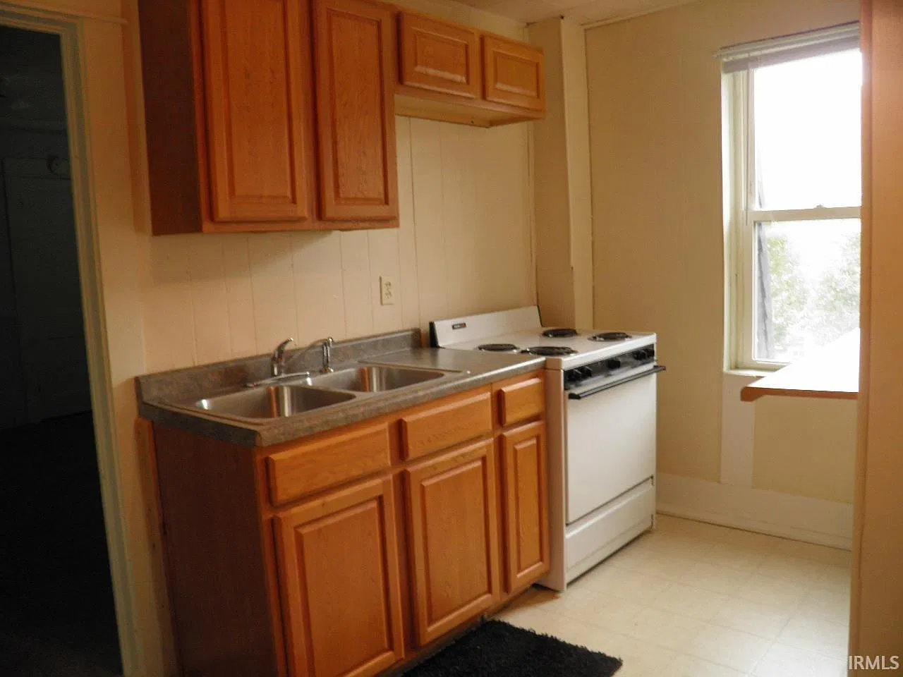 1 bed, 1.0 bath, 750 sqft, $725 — Photo 2