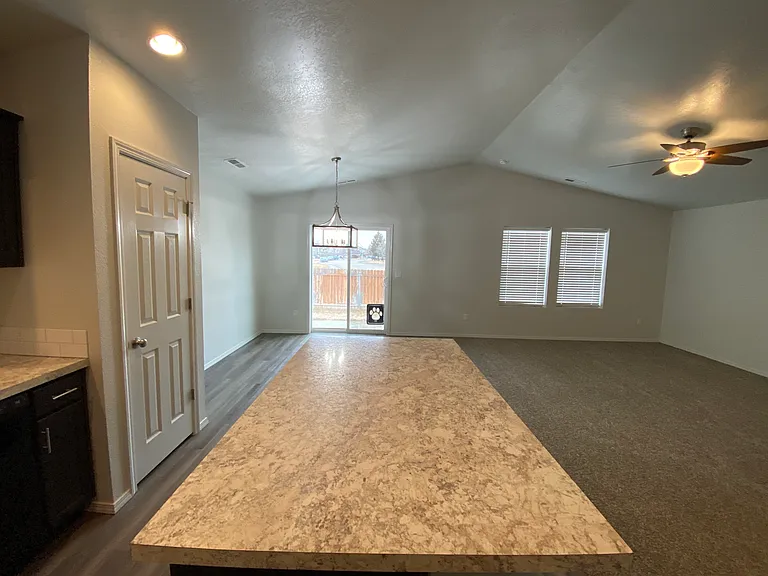 840 SW Lago St — Photo 15
