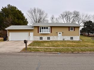 408 N Taylor Ave, Pierre, SD 57501