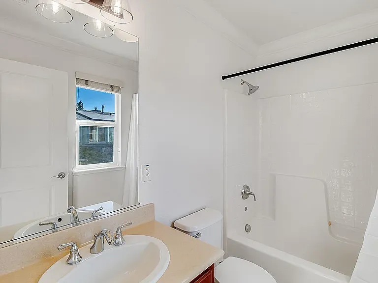 2609 Wisteria Way — Photo 32