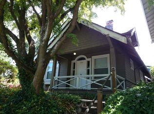 2204 11th Ave E, Seattle, WA 98102