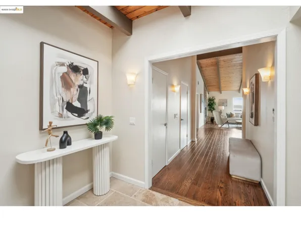 (undisclosed Address), Oakland, CA 94602