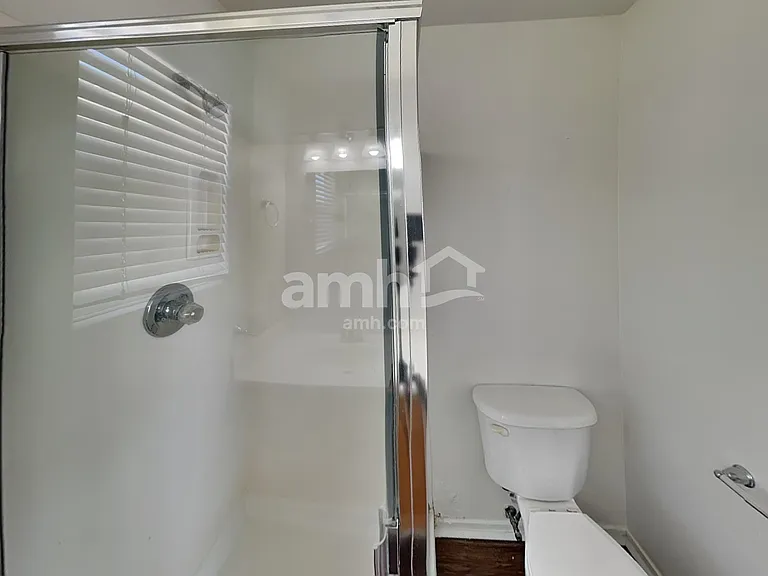 11801 N Olive St — Photo 13